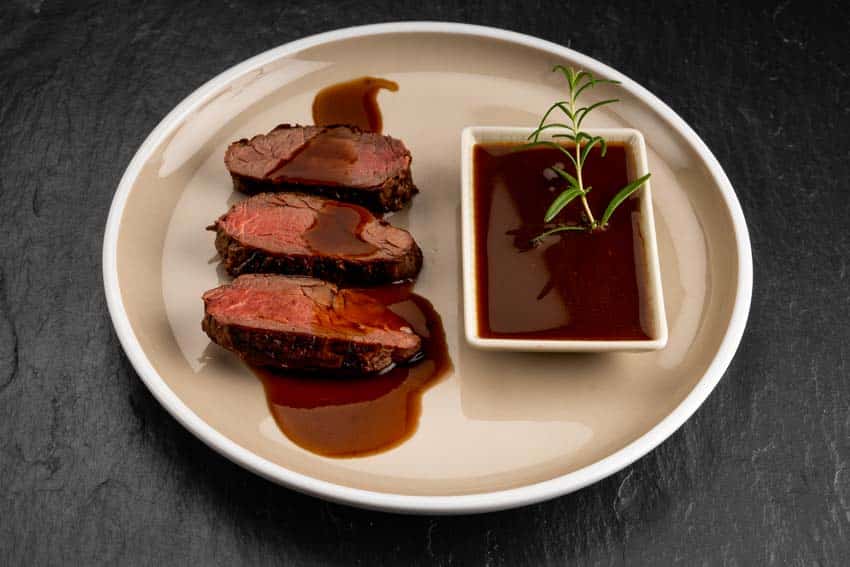 Fleisch Jus (dunkle Fleischsauce)