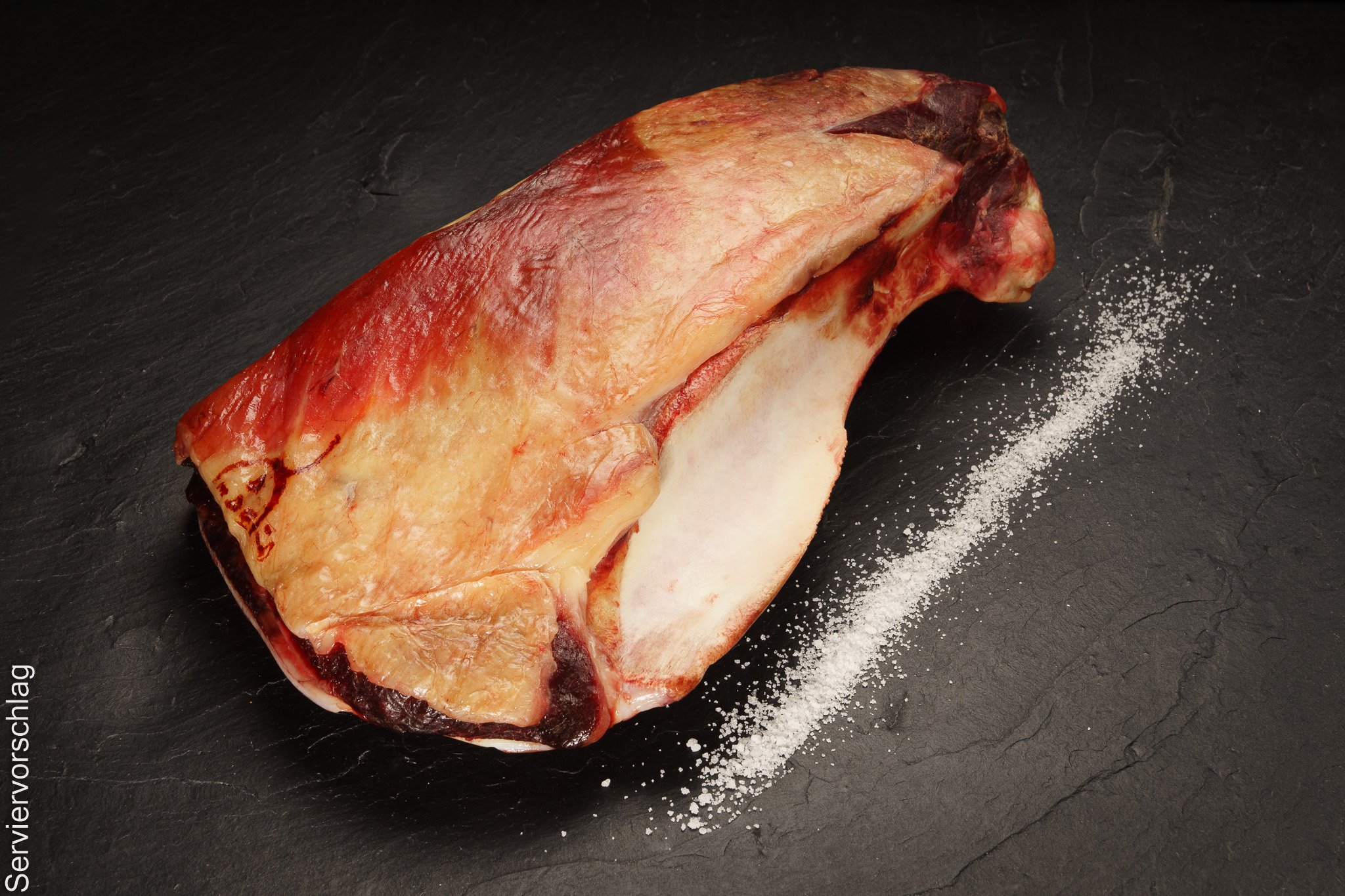 Donald Russell Dry Aged Schaufelstück (Flat Iron) am Knochen