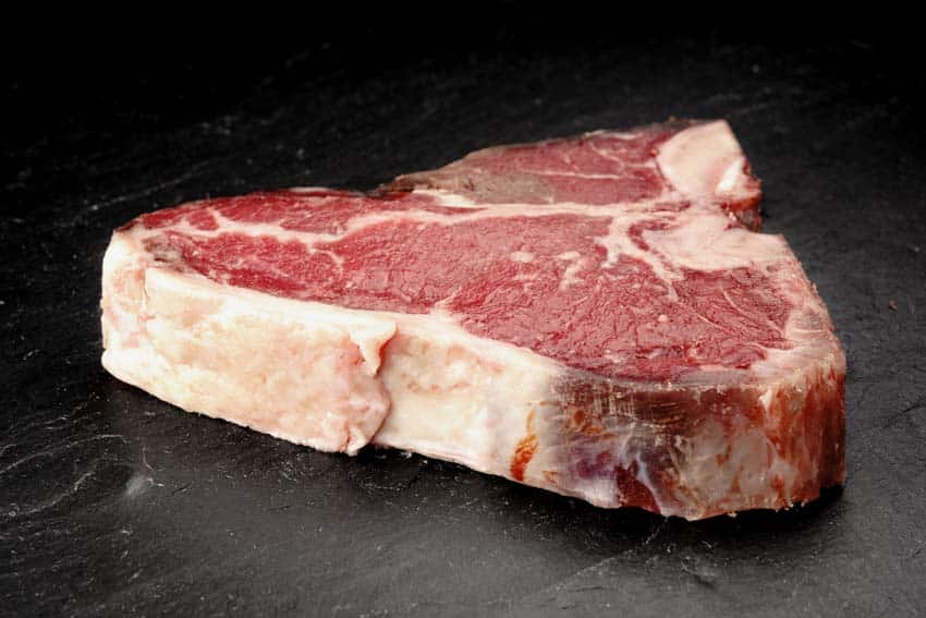 Deutsches Dry Aged Färsen Rinder T-Bone Steak