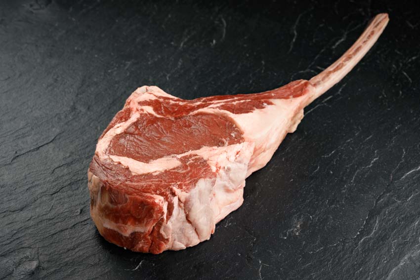 Kanadisches Bison Tomahawk Steak